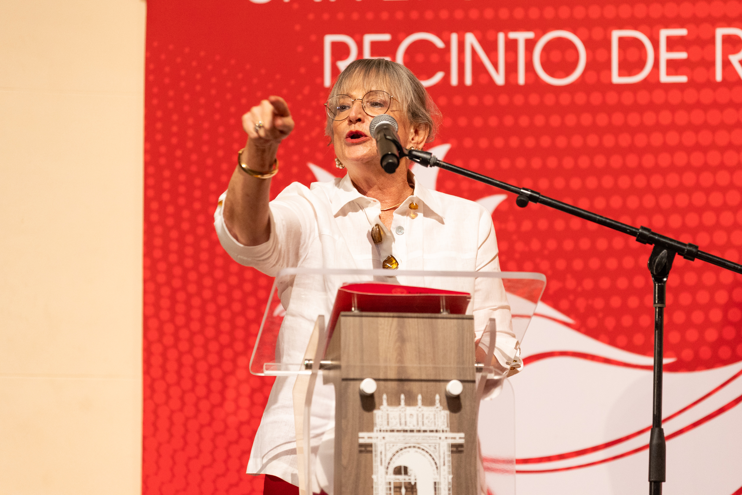 Rectora Angeìlica Varela Dra. Angélica Varela Llavona, rectora Recinto de Río Piedras de la UPR