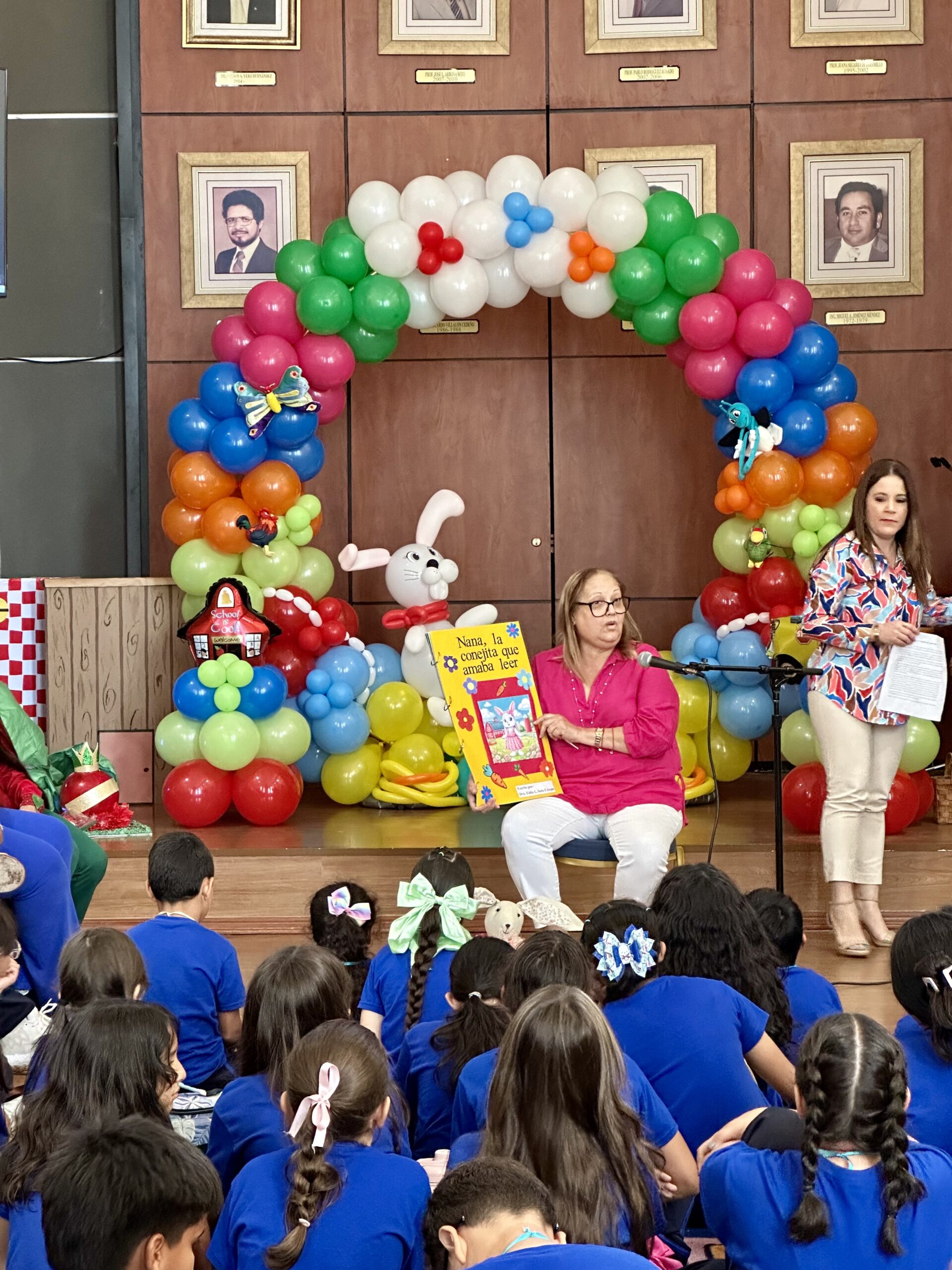 Profesores de UPRAg estrenaron sus cuentos como parte del Maratón de Lectura Profesores de UPRAg estrenaron sus cuentos como parte del Maratón de Lectura