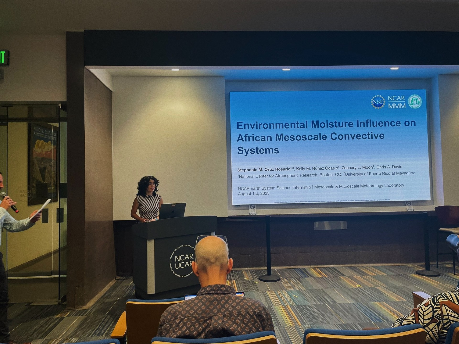 Stephanie ncar23-presentation-smor Stephanie Ortiz Rosario dando una conferencia