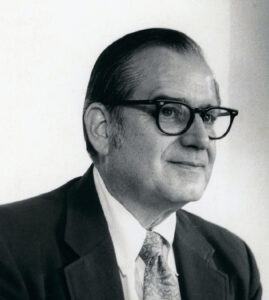 Perfil del Doctor Arturo Morales Carrión