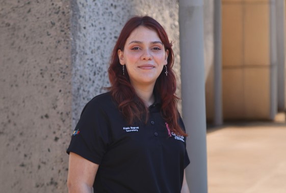 Estudiante del RUM recibe prestigiosa beca Nike HSI Scholarship Program