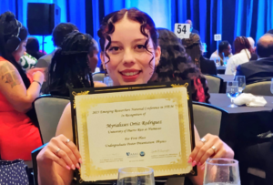 Estudiante de la UPR en Humacao recibe primer premio en Congreso Nacional de Investigadores Emergentes en STEM