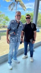 Los investigadores principales de la propuesta, desde la izquierda, los doctores Manuel Valdés Pizzina y Ariam L. Torres Cordero en la villa pesquera El Docky de Mayagüez