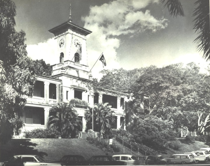 2 Foto antigua del Edificio Jose de Diego - Rectoria