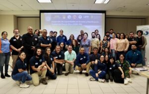 Foto de grupo en el Taller sobre erosión de costas ofrecidos a municipios.