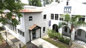 Entrada del Museo de Arte del Recinto Universitario de Mayagüez (MUSA)