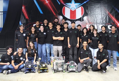 AON Robotics del RUM conquista el primer lugar en Puerto Rico y avanza al mundial de VEX Robotics