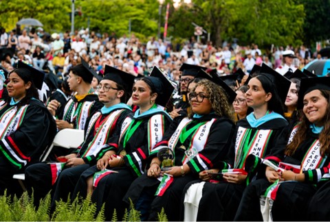 UPR Cayey gradúa a 311 estudiantes y entrega por primera vez la Medalla de la Rectora