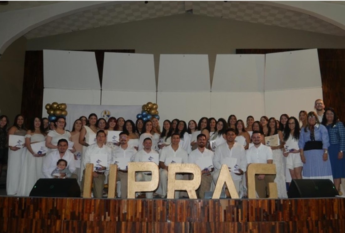 La Clase Graduada 2020 regresa a su alma mater para celebrar el acto simbólico de graduación que la pandemia interrumpio