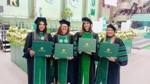 Desde la izquierda, las doctoras Krystal A. Montalvo González, Brenda M. Cintrón Rodríguez, Xiomara M. Colón Aponte y Mónica D. Ruiz Ruiz.