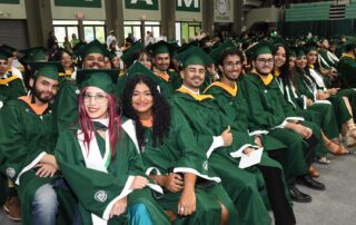 RUM celebra su centésima decimotercera graduación con 1,715 graduandos