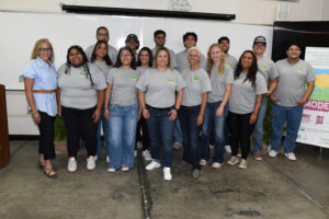 El Colegio de Ciencias Agrícolas del RUM fue la sede investigativa del proyecto MODExL, en conjunto con Arizona State University y New Mexico State University. En la foto, los participantes, en su reciente visita al campus mayagüezano como parte de la excursion con fines investigativos.