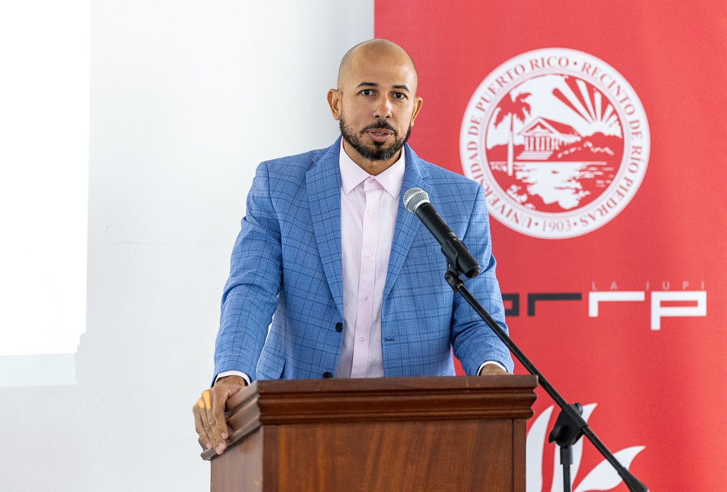 Análisis del Centro de Estudios del Desarrollo del Recinto de Río Piedras de la UPR revela que el costo energético aumentó más en Puerto Rico que en Estados Unidos